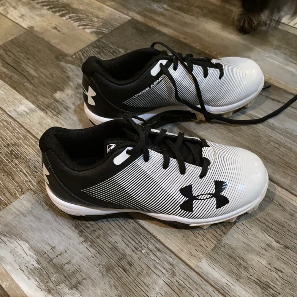Under Armor Baseball Cleats